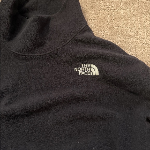 The North Face Women's Black Mock Neck Fleece - Picture 3 of 4